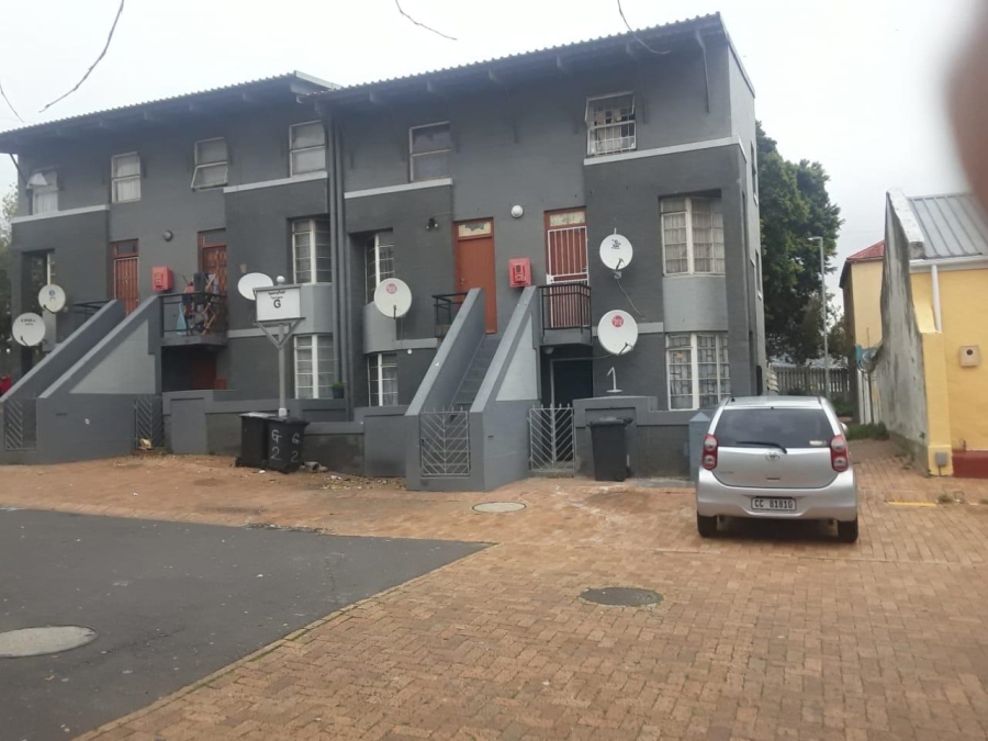 2 Bedroom Property for Sale in Zonnebloem Western Cape